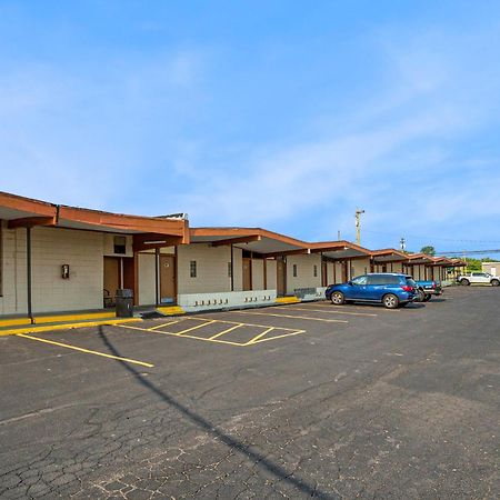 Great Lakes Inn & Suites South Haven Ngoại thất bức ảnh