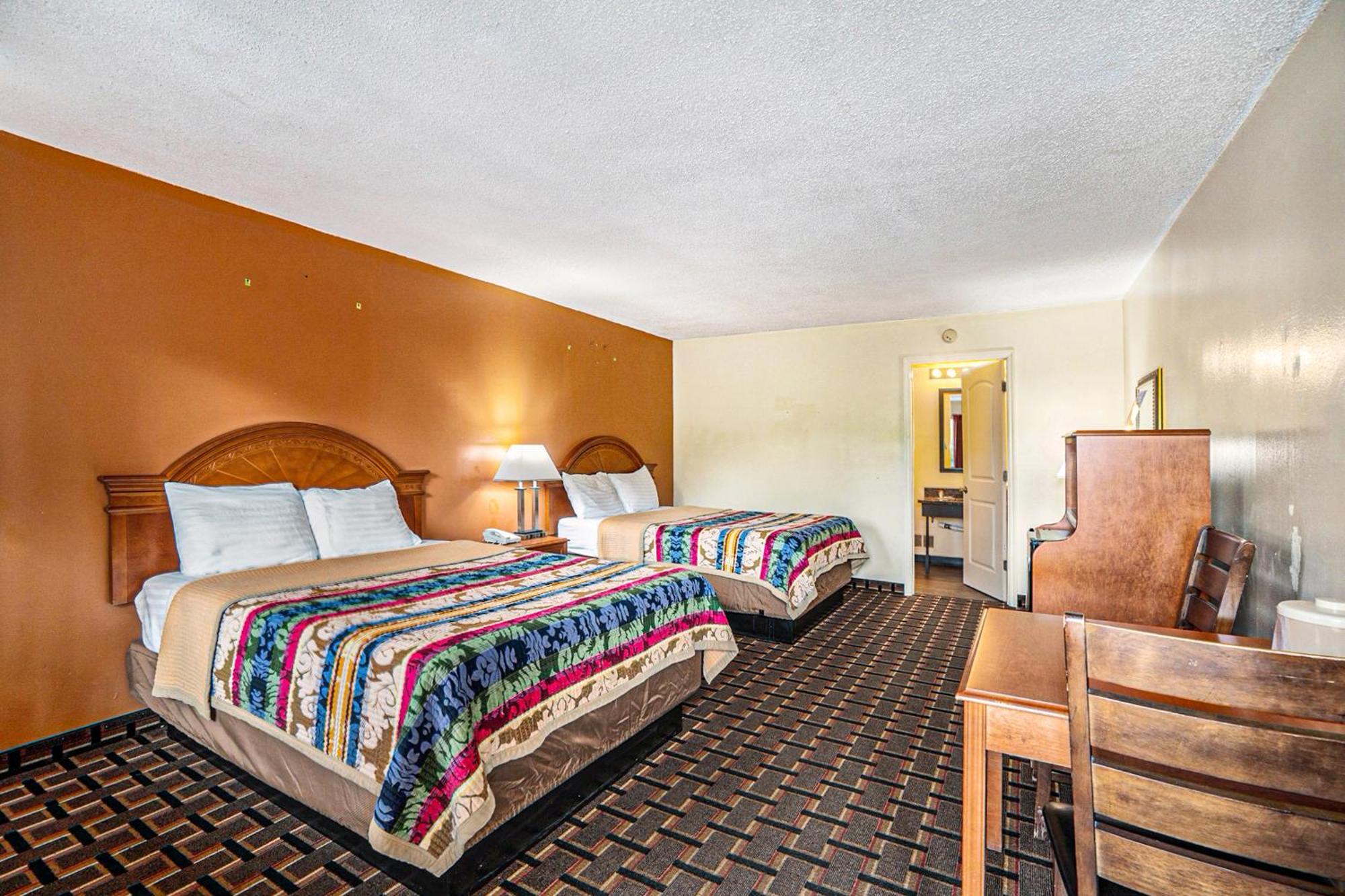 Great Lakes Inn & Suites South Haven Phòng bức ảnh