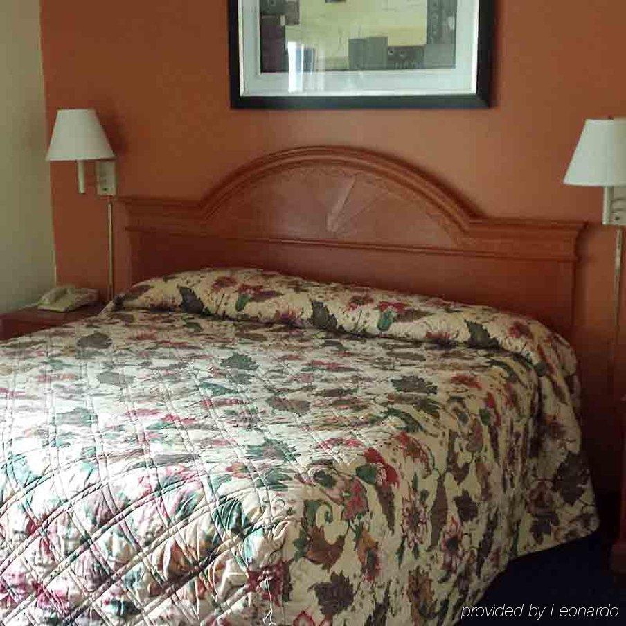 Great Lakes Inn & Suites South Haven Ngoại thất bức ảnh